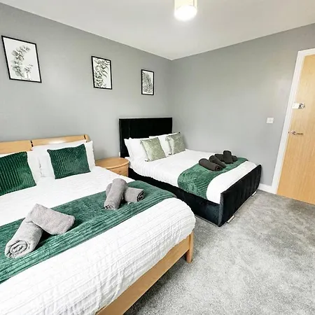 Contractor - Weekly - 2 Bedroom - 4 Beds Birmingham